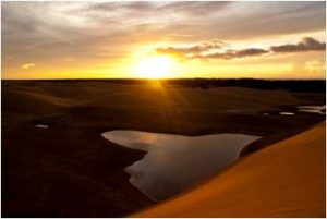 Atardeceres y arenas caminantes del Parque Médanos de Coro cautivan al visitante