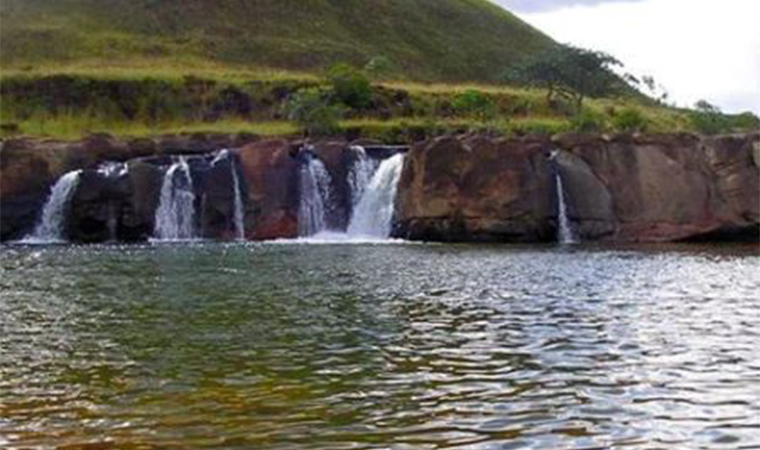 Balneario Soroape, tobogán natural del Parque Nacional Canaima