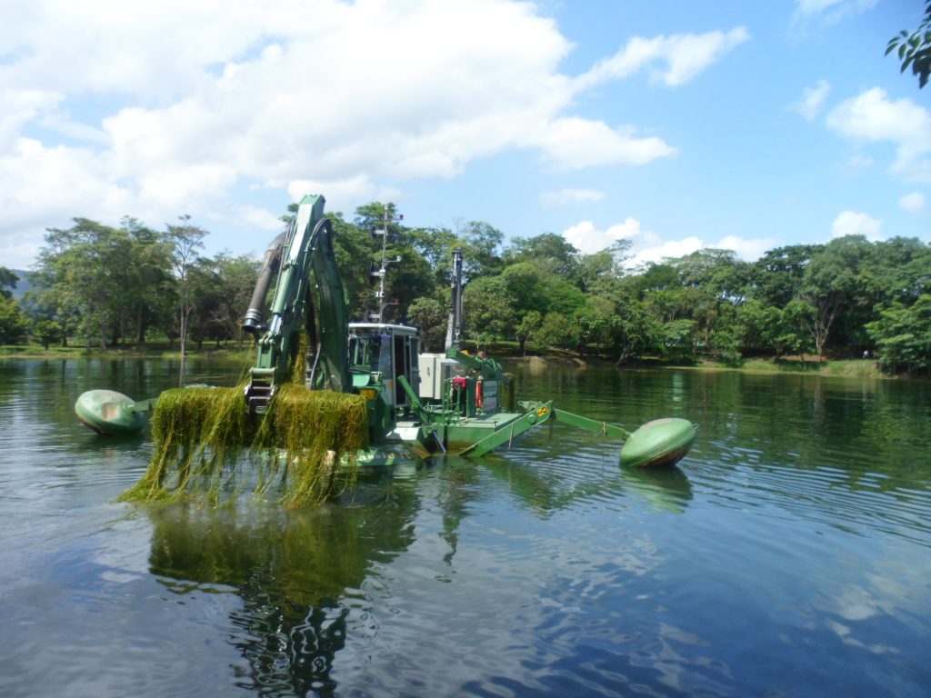 Avanzan trabajos de dragado en el Parque Recreacional Embalse Cumaripa de Yaracuy