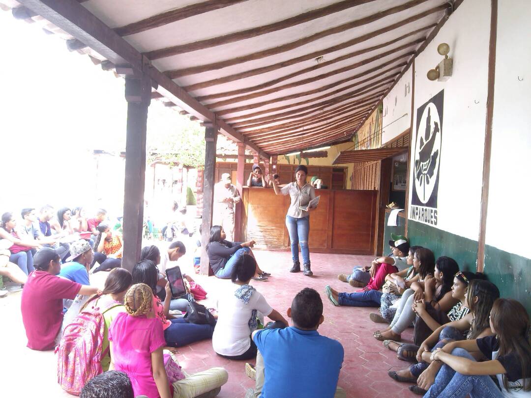 Inparques dicta taller sobre ecoturismo a movimientos sociales en Falcón