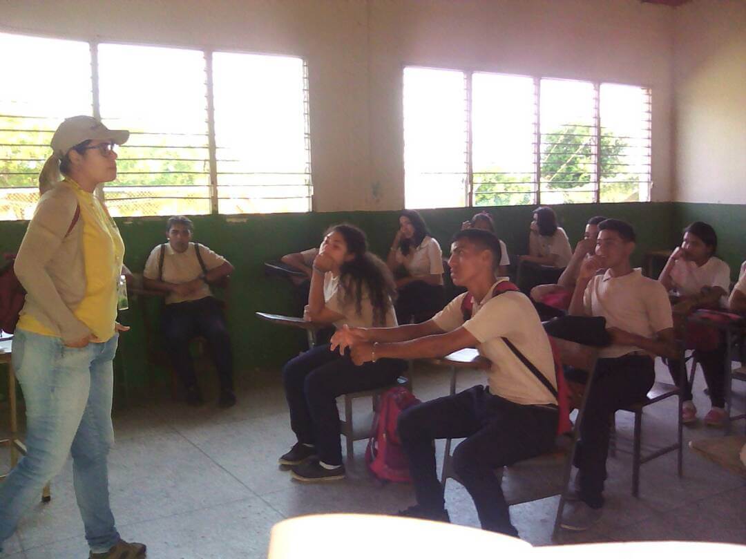 Nuevos guías ambientales se suman a la protección del Monumento Natural Cerro Santa Ana