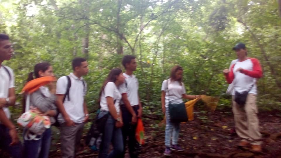 Estudiantes de la Unefa visitan espacios naturales del Parque Nacional Yurubí