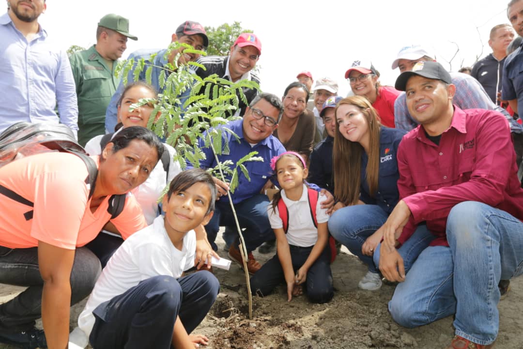 El ministro Heryck Rangel inició en Barquisimeto la Estrategia Nacional de Reforestación