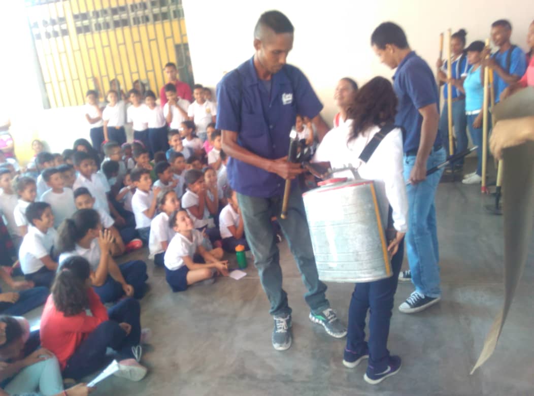 Bomberos Forestales dictan talleres de primeros auxilios a escolares de Yaracuy