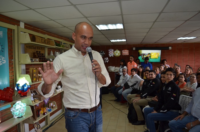 Inaugurada feria de emprendedores en el Parque Generalísimo Francisco de Miranda